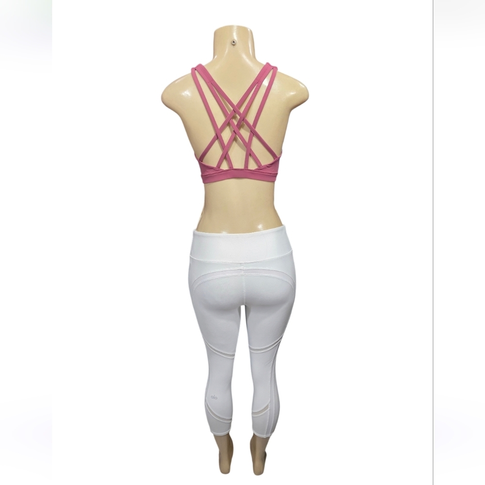 lululemon free to be serene bra - Picture 3 of 16